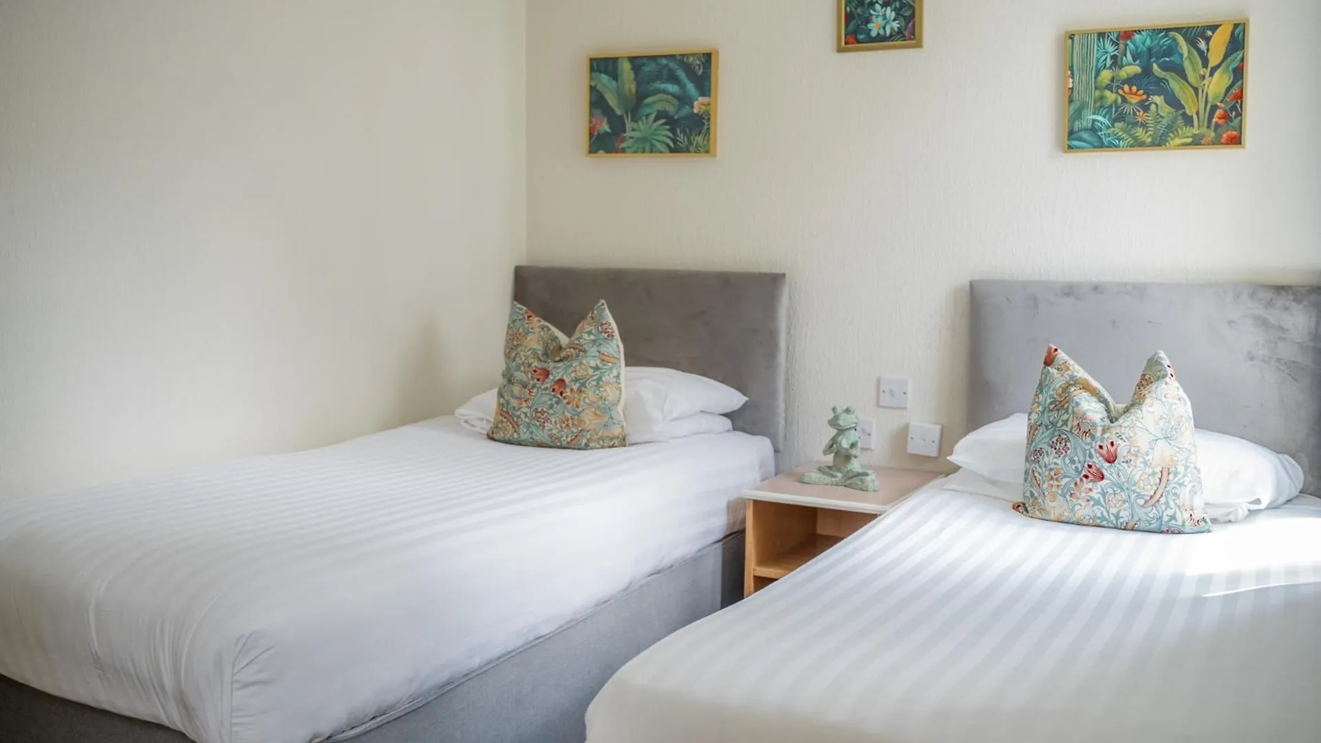 The Mayfair Hotel Bournemouth 3*,  United Kingdom